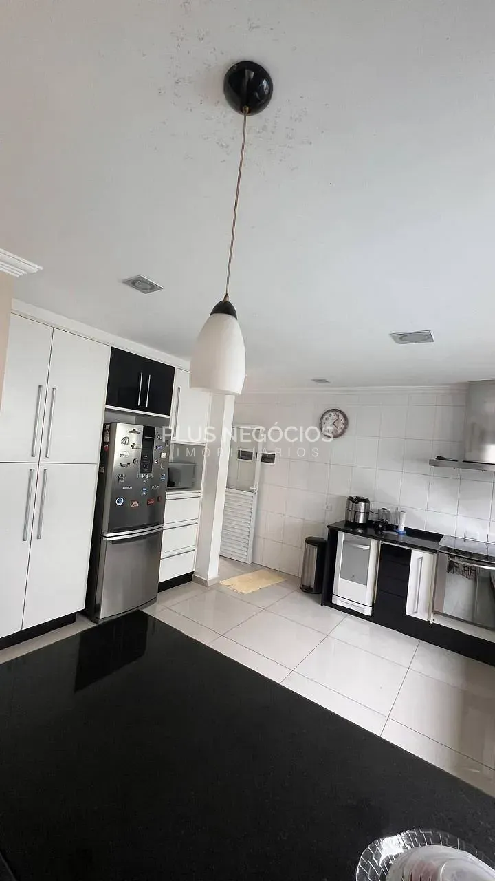 Casa, 3 quartos, 268 m² - Foto 22