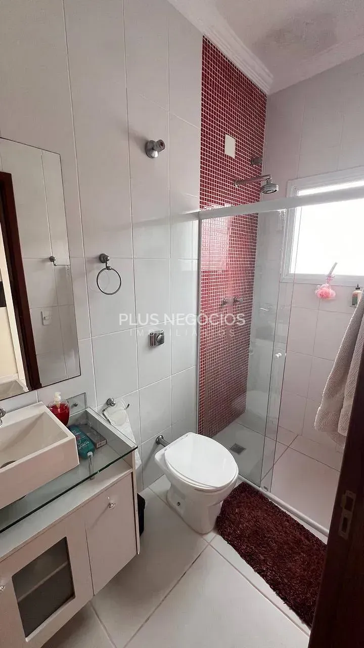 Casa, 3 quartos, 268 m² - Foto 24