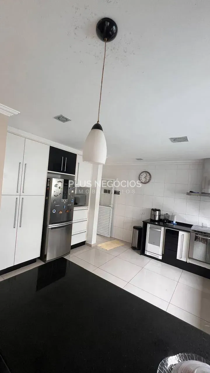 Casa, 3 quartos, 268 m² - Foto 31