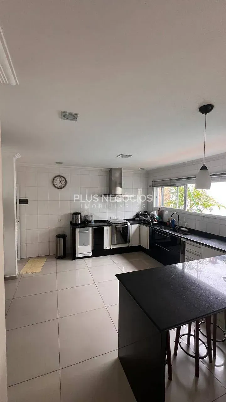 Casa, 3 quartos, 268 m² - Foto 32