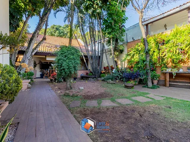 Casa com 988m² 5 quartos e 7 banheiros, à venda, no bairro Pacaembu em São Paulo