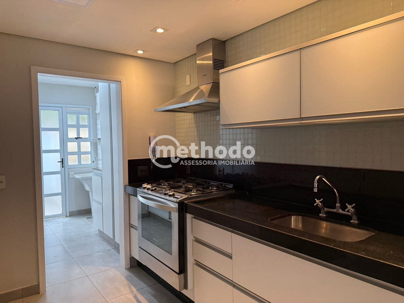 Casa, 4 quartos, 240 m² - Foto 10