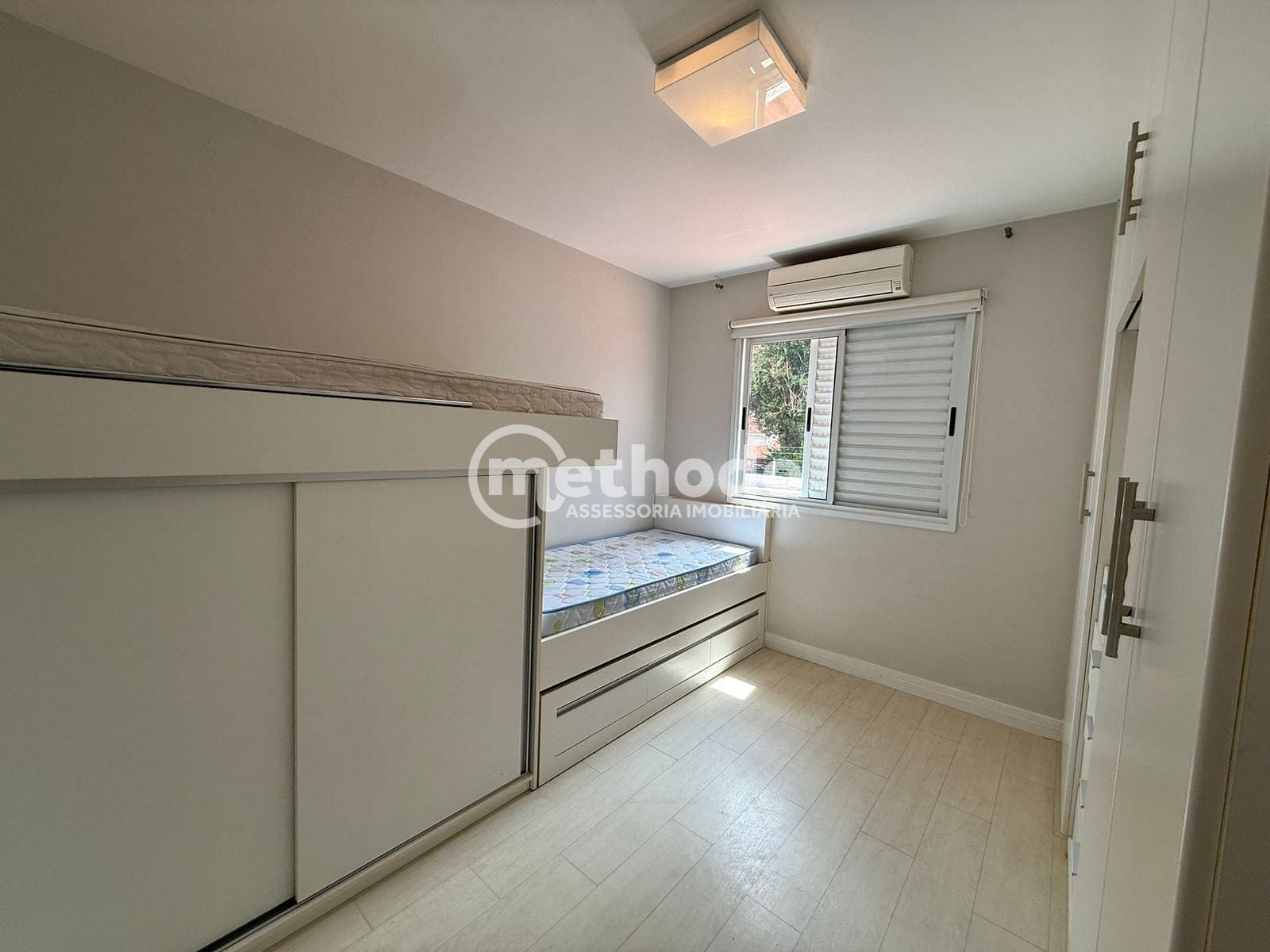 Casa, 4 quartos, 240 m² - Foto 21