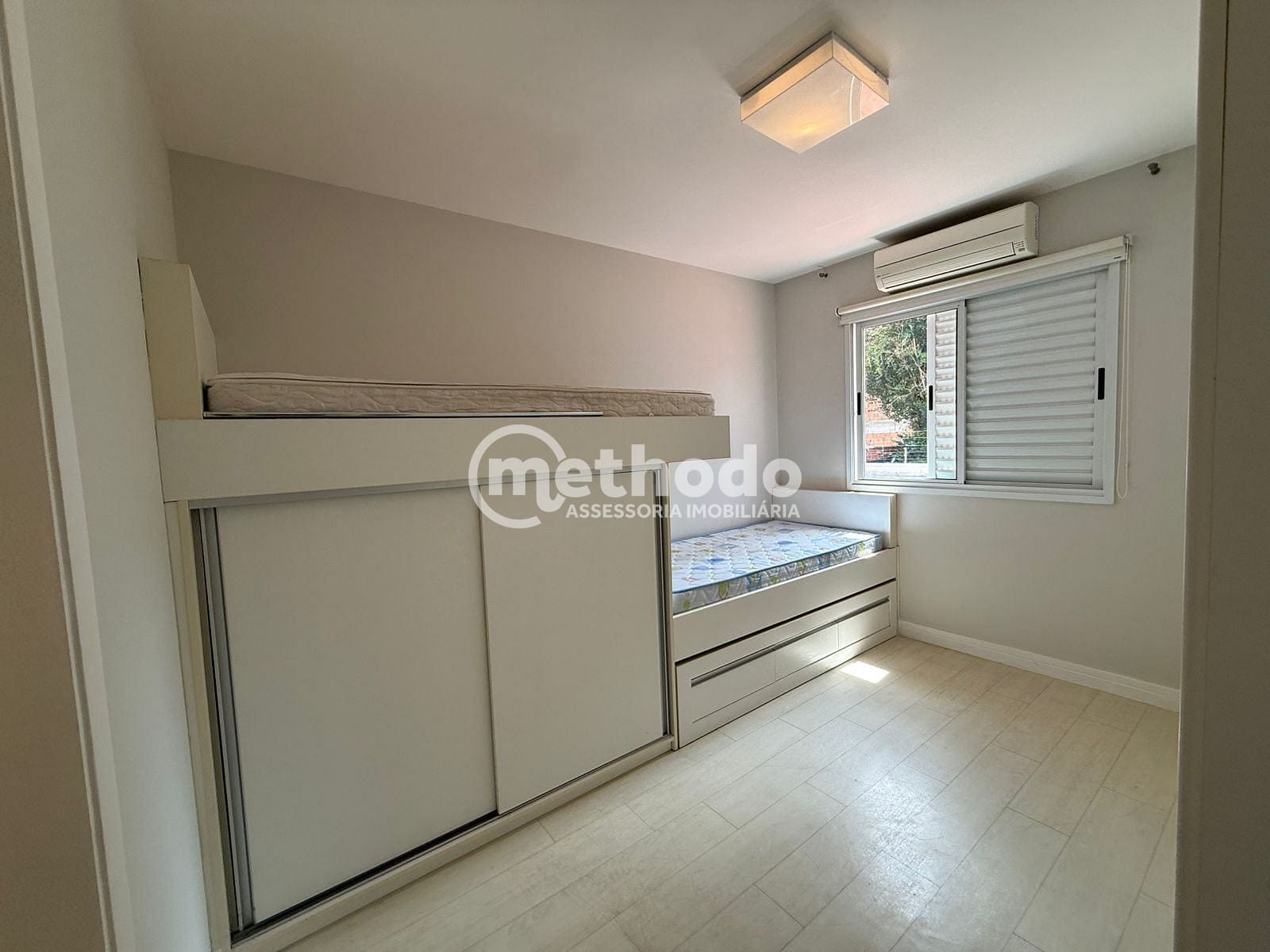 Casa, 4 quartos, 240 m² - Foto 22