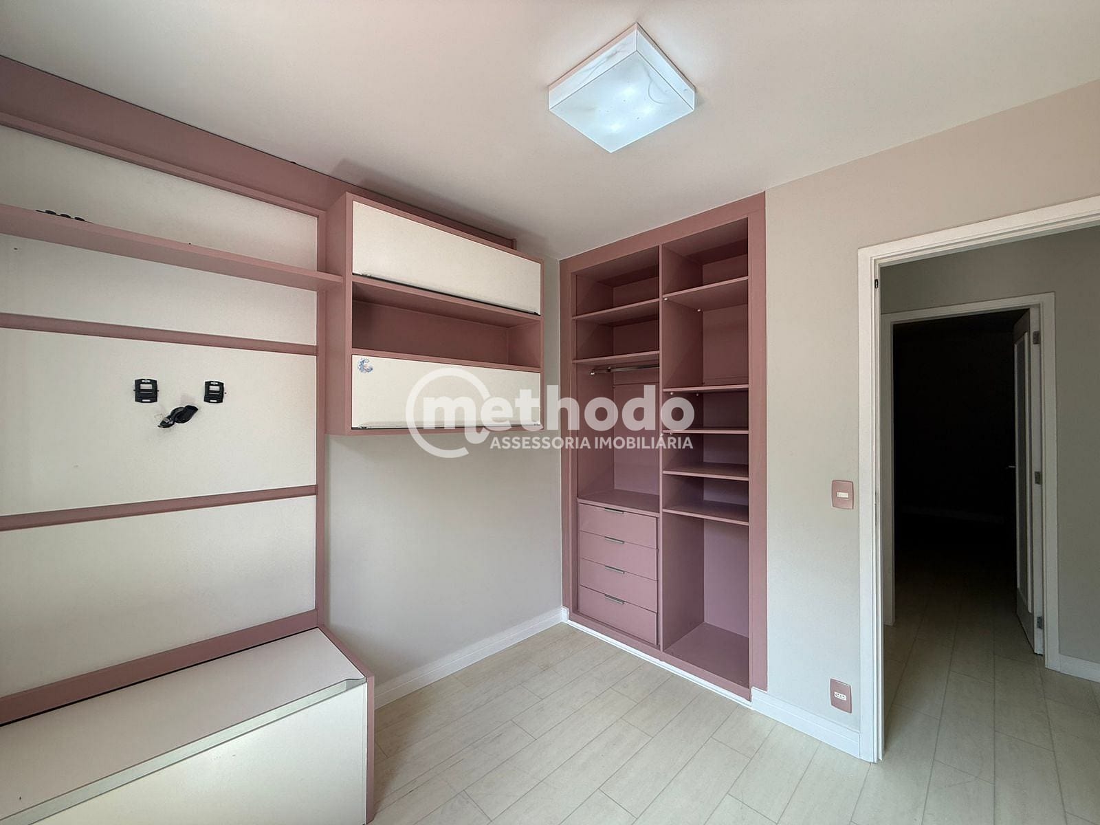 Casa, 4 quartos, 240 m² - Foto 24