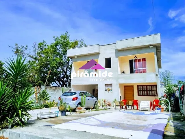 Casa com 600m² 5 quartos e 3 banheiros, à venda, no bairro Jardim Limoeiro em São José dos Campos