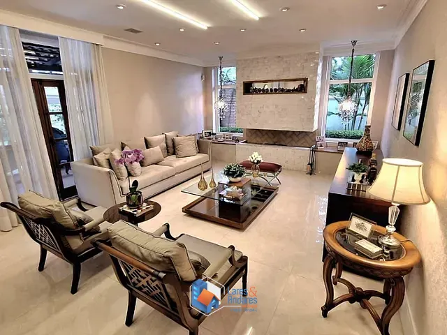 Casa com 860m² 3 quartos e 5 banheiros, à venda, no bairro Jardim Leonor em São Paulo
