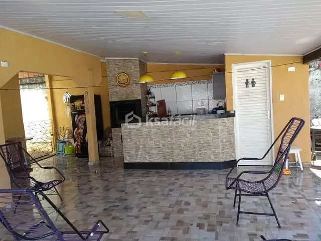 Casa com 360m² 3 quartos e 1 banheiro, à venda, no bairro Jardim Jóquei Club em Campo Grande