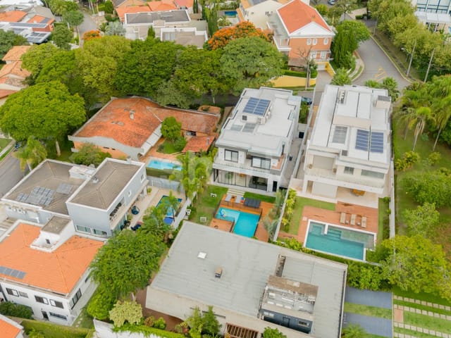 Casa com 744m² 4 quartos e 5 banheiros, à venda, no bairro Alphaville Residencial Um em Barueri