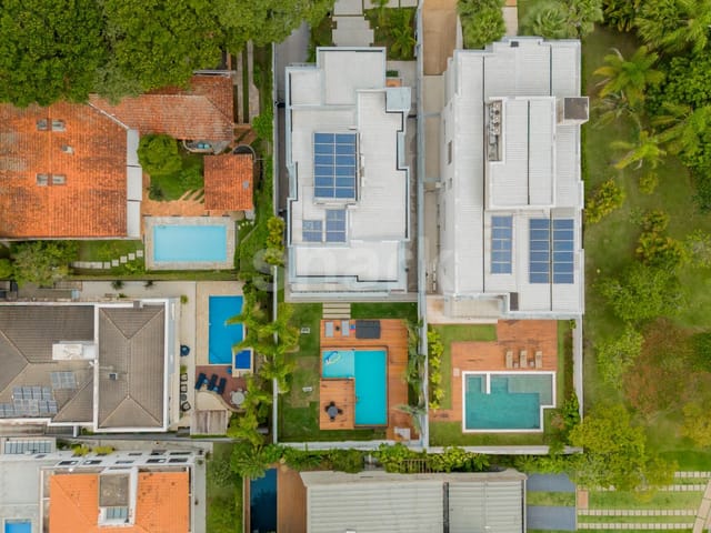 Casa com 744m² 4 quartos e 5 banheiros, à venda, no bairro Alphaville Residencial Um em Barueri