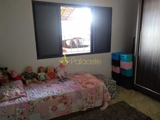 Casa com 262m² 2 quartos e 2 banheiros, à venda, no bairro Mantiqueira em Pindamonhangaba