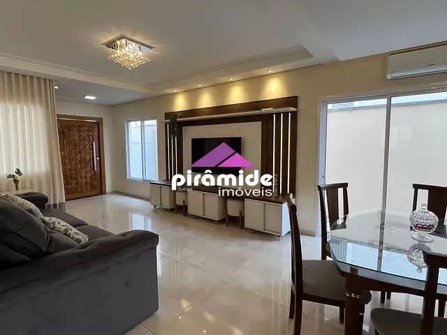 Casa com 250m² 4 quartos e 5 banheiros, à venda, no bairro Parque Residencial Maria Elmira em Caçapava