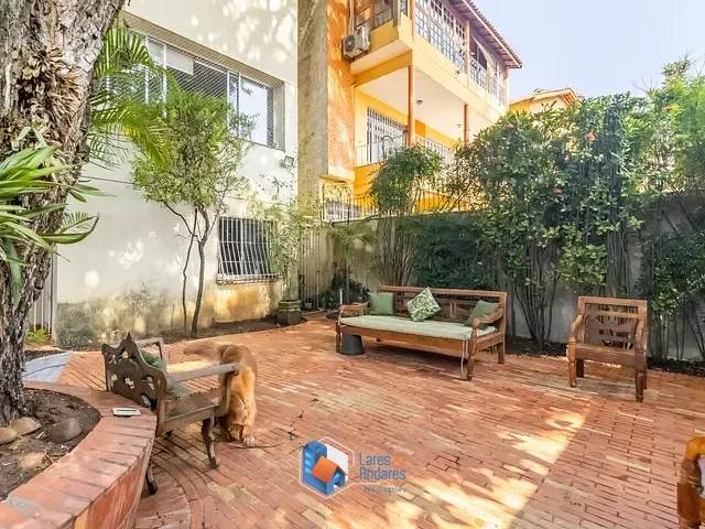 Casa com 346m² 5 quartos e 5 banheiros, à venda, no bairro Pacaembu em São Paulo