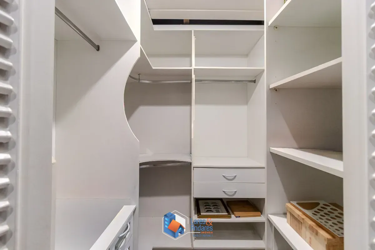 Casa, 3 quartos, 242 m² - Foto 40