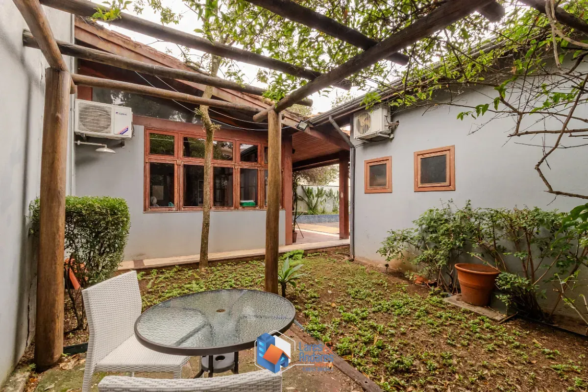 Casa, 3 quartos, 242 m² - Foto 9