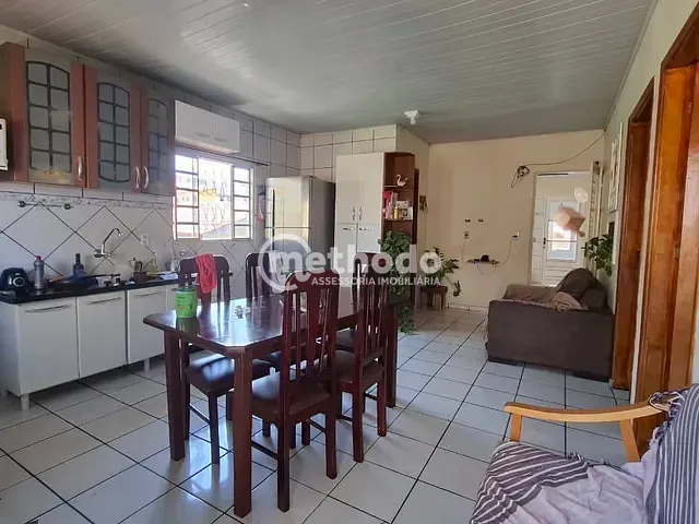 Casa com 300m² 2 quartos e 2 banheiros, à venda, no bairro Jardim São Pedro de Viracopos em Campinas