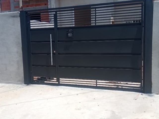 Casa 3 quartos e 1 banheiro, à venda, no bairro Jardim Oásis em Taubaté