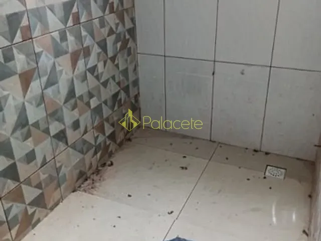 Casa 3 quartos e 1 banheiro, à venda, no bairro Jardim Oásis em Taubaté