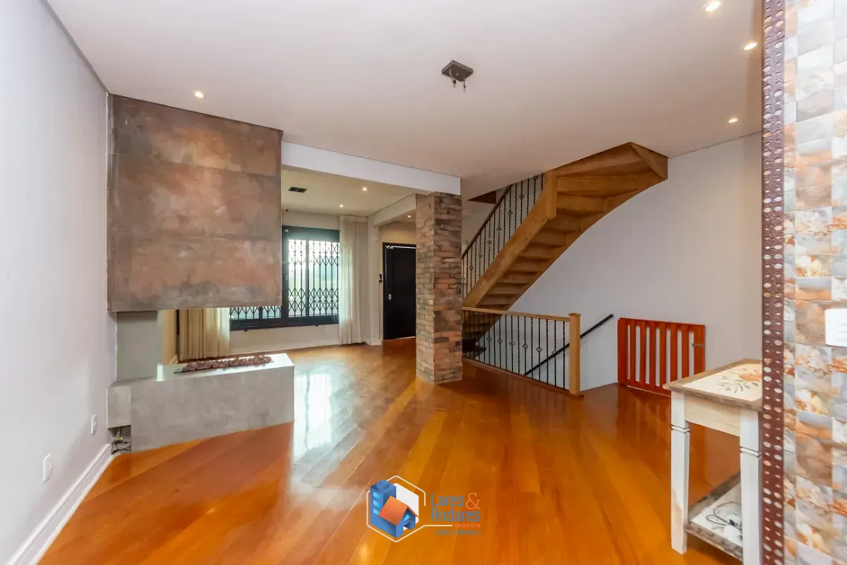 Casa, 3 quartos, 297 m² - Foto 1