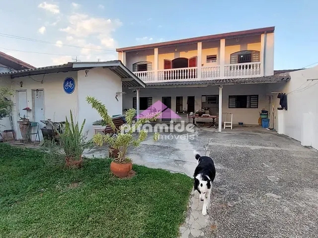 Casa com 360m² 3 quartos e 2 banheiros, à venda, no bairro Jardim Colonial em São José dos Campos