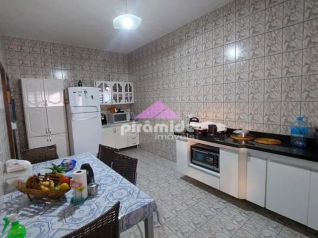 Casa com 360m² 3 quartos e 2 banheiros, à venda, no bairro Jardim Colonial em São José dos Campos