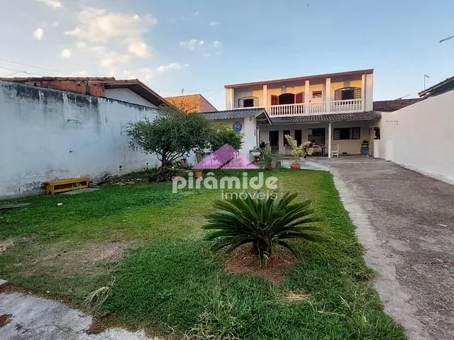 Casa com 360m² 3 quartos e 2 banheiros, à venda, no bairro Jardim Colonial em São José dos Campos
