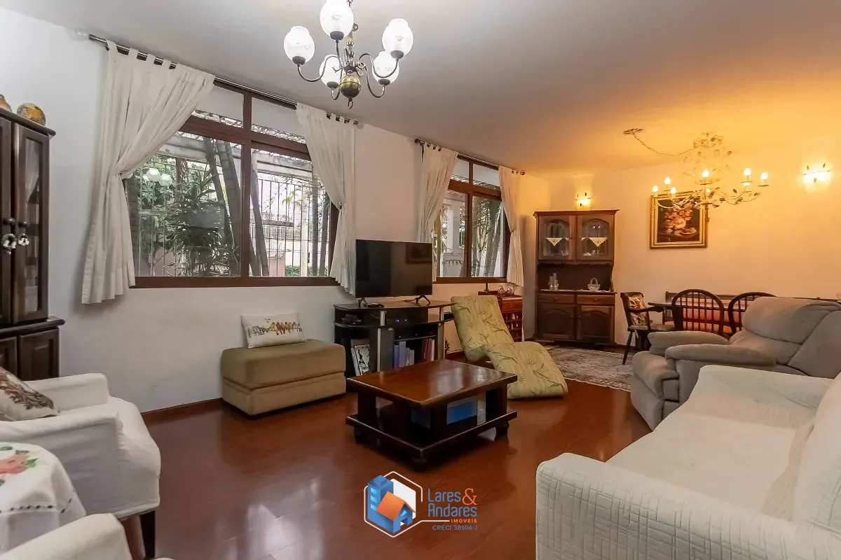 Casa, 3 quartos, 194 m² - Foto 1