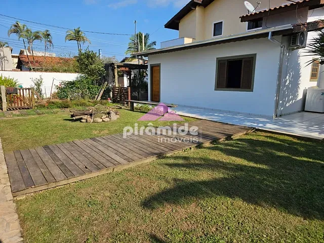 Casa com 600m² 3 quartos e 3 banheiros, à venda, no bairro Portal do Patrimonium em Caraguatatuba