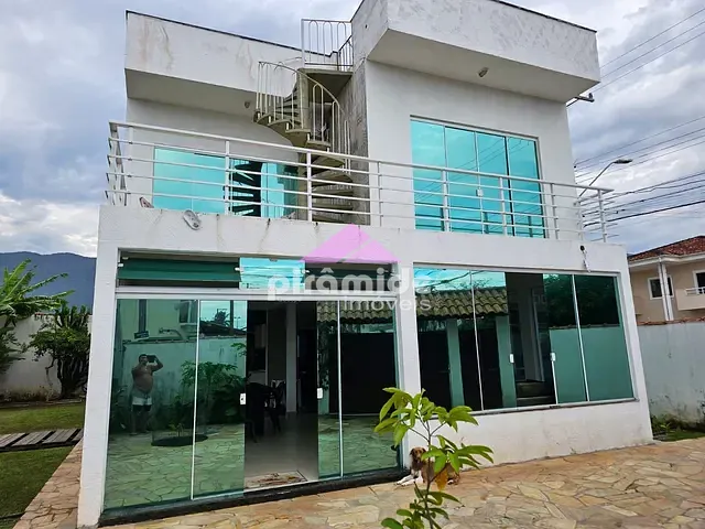 Casa com 300m² 4 quartos e 3 banheiros, à venda, no bairro Portal do Patrimonium em Caraguatatuba