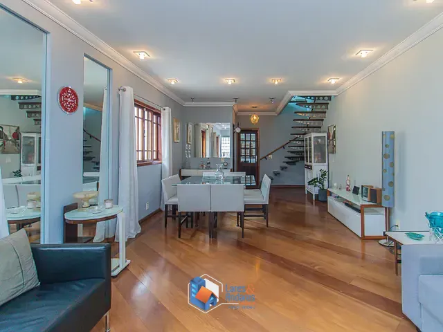 Casa com 210m² 4 quartos e 4 banheiros, à venda, no bairro Vila Deodoro em São Paulo