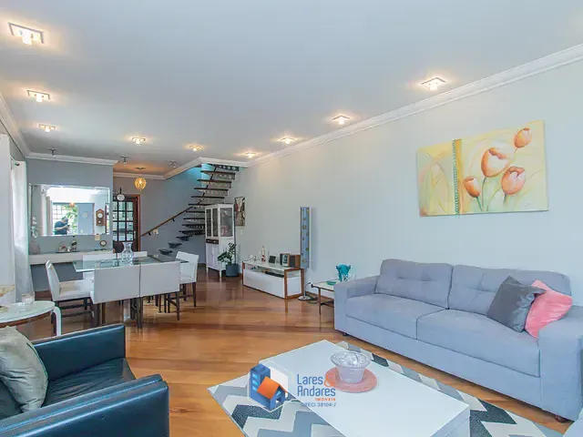 Casa com 210m² 4 quartos e 4 banheiros, à venda, no bairro Vila Deodoro em São Paulo