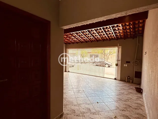 Casa com 265m² 2 quartos e 2 banheiros, à venda, no bairro Jardim Hubert em Indaiatuba