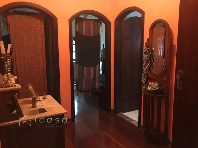 Casa com 330m² 3 quartos e 2 banheiros, à venda, no bairro Vila São João em Caçapava