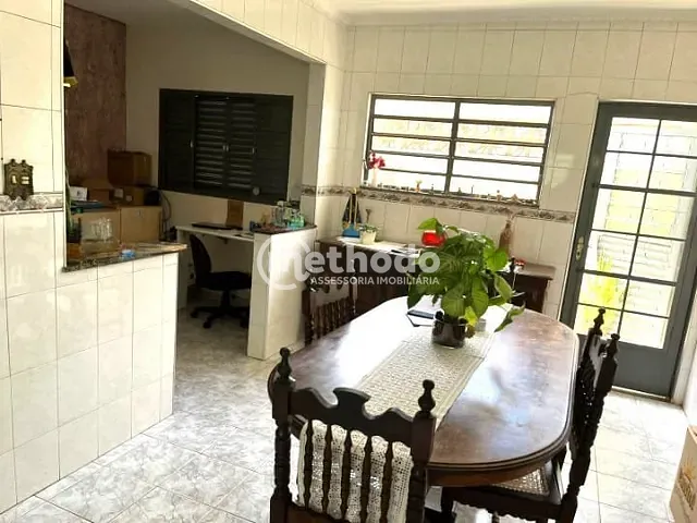 Casa com 250m² 3 quartos e 2 banheiros, à venda, no bairro Jardim Eulina em Campinas