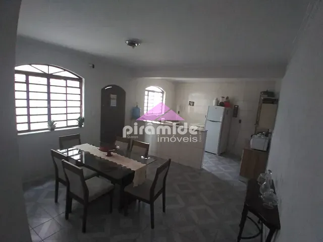 Casa com 175m² 3 quartos e 4 banheiros, à venda, no bairro Jardim Paulista em São José dos Campos