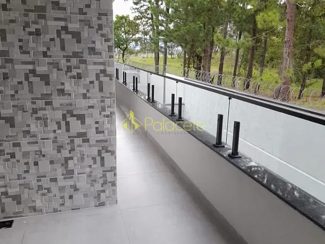 Casa com 340m² 4 quartos e 5 banheiros, à venda, no bairro Guedes em Tremembé