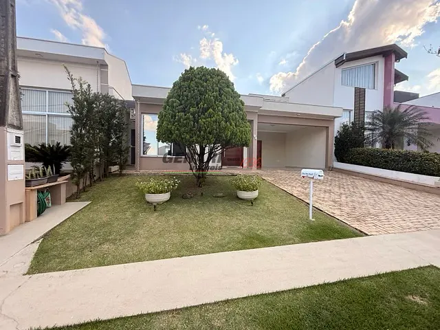 Casa com 300m² 3 quartos e 5 banheiros, à venda, no bairro Jardim Portal dos Ipês em Indaiatuba