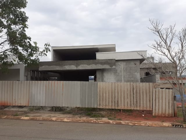 Casa com 275m², à venda, no bairro Monte Belo em Taubaté