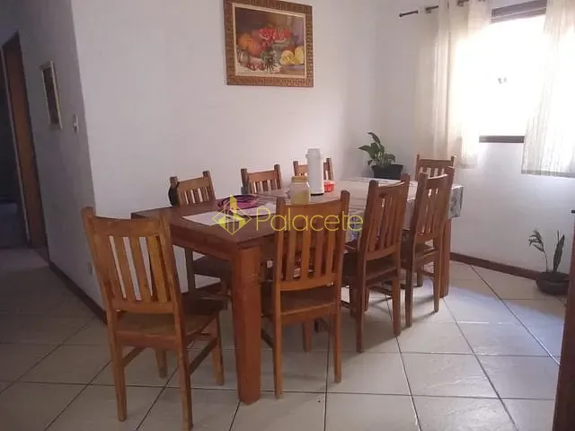Casa com 250m² 3 quartos e 2 banheiros, à venda, no bairro Vale das flores em Tremembé