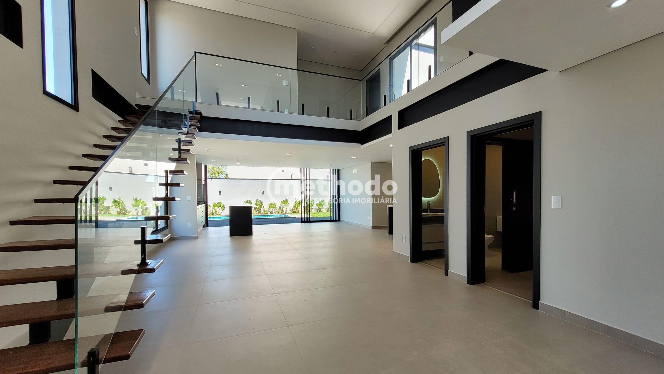 Casa, 4 quartos, 320 m² - Foto 1