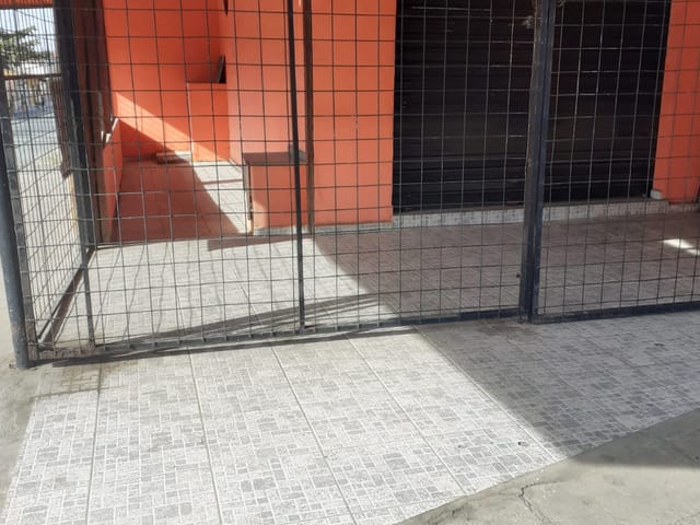 Casa com 357m² 2 quartos e 1 banheiro, à venda, no bairro Jardim Cristina em Pindamonhangaba