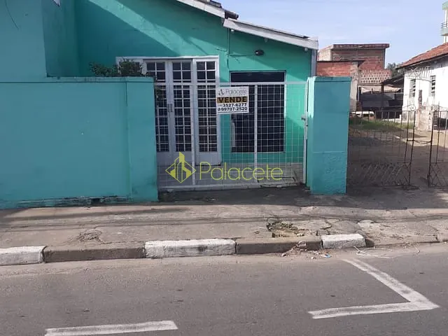 Casa com 357m² 2 quartos e 1 banheiro, à venda, no bairro Jardim Cristina em Pindamonhangaba