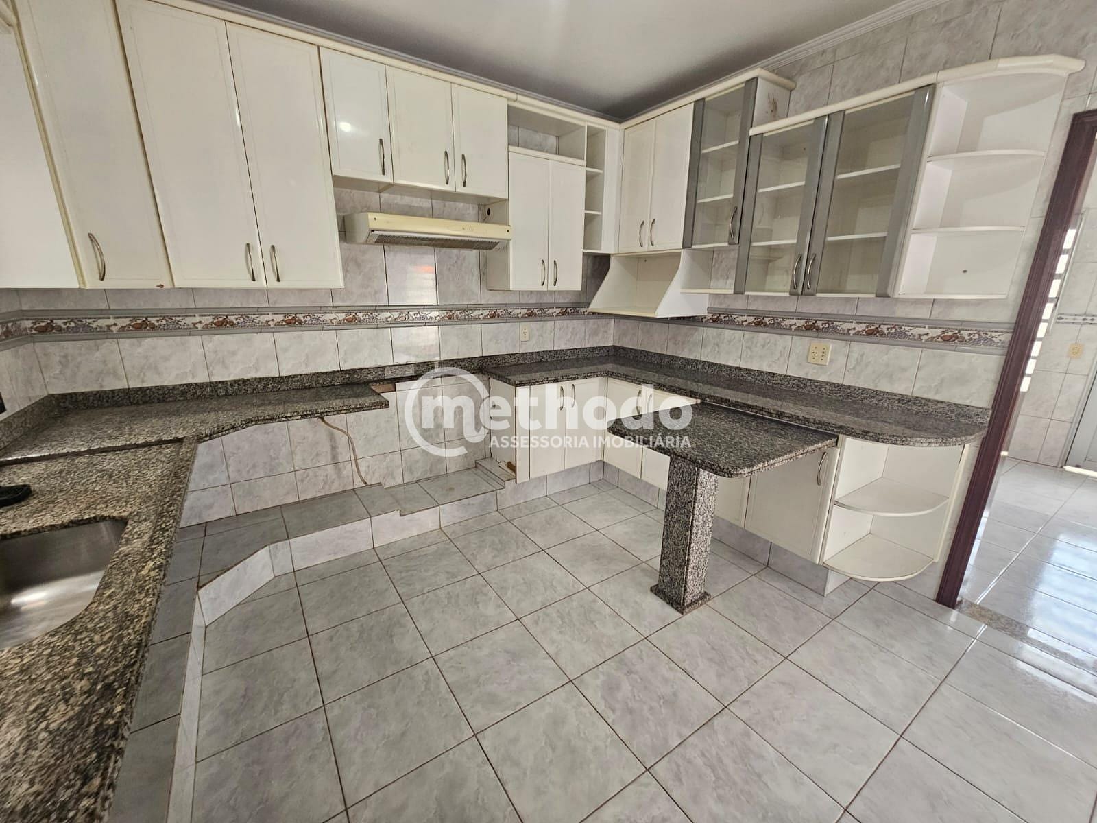 Casa, 3 quartos, 214 m² - Foto 13