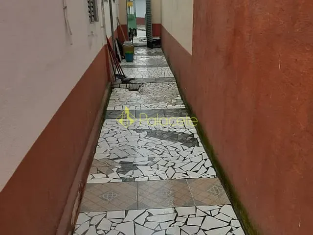 Casa com 180m² 2 quartos e 1 banheiro, à venda, no bairro Centro em Taubaté