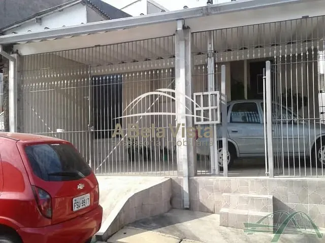 Casa com 300m² 2 quartos e 2 banheiros, à venda, no bairro Jardim Roberto em Osasco