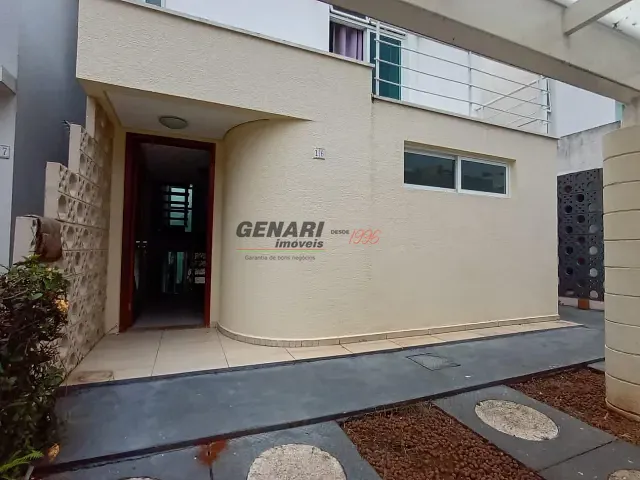 Casa 3 quartos e 3 banheiros, para alugar, no bairro Vila Aurora em Indaiatuba