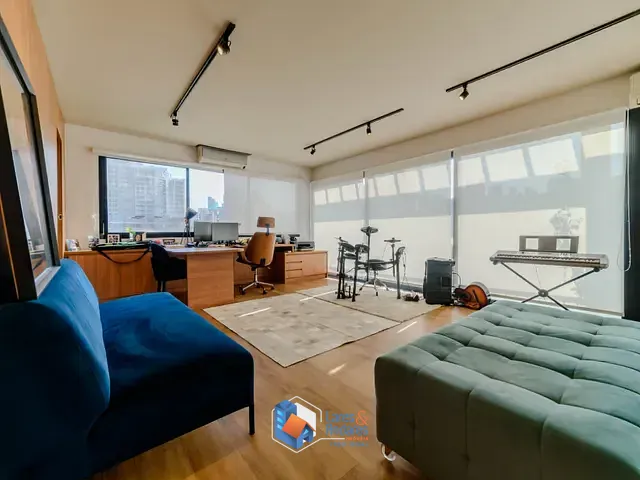 Casa com 300m² 2 quartos e 4 banheiros, à venda, no bairro Cidade Monções em São Paulo