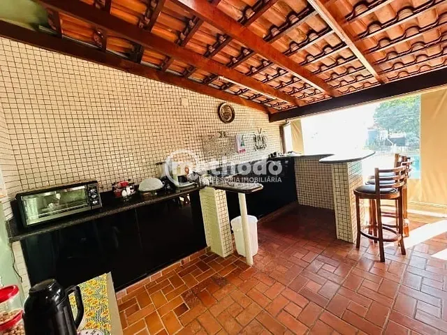 Casa com 360m² 2 quartos e 3 banheiros, à venda, no bairro Jardim Santa Genebra em Campinas