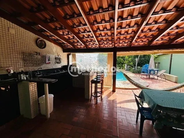 Casa com 360m² 2 quartos e 3 banheiros, à venda, no bairro Jardim Santa Genebra em Campinas