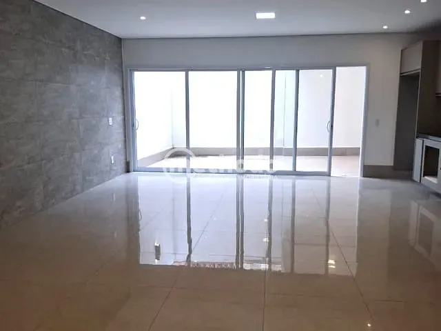 Casa com 246m² 3 quartos e 5 banheiros, à venda, no bairro Parque Taquaral em Campinas
